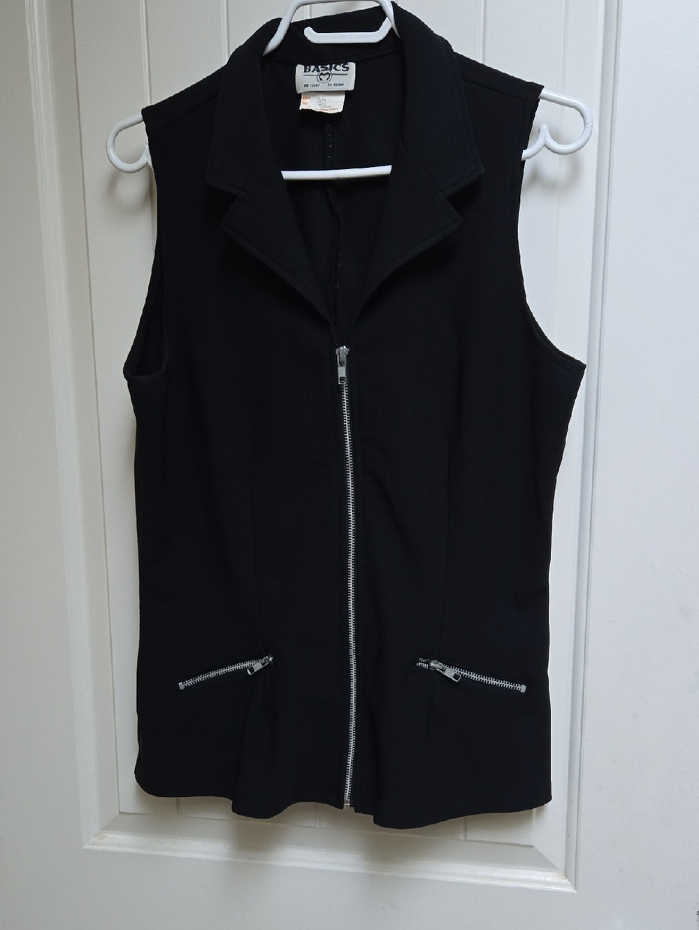 Basics Black Sleeveless Zip-Front Vest Medium